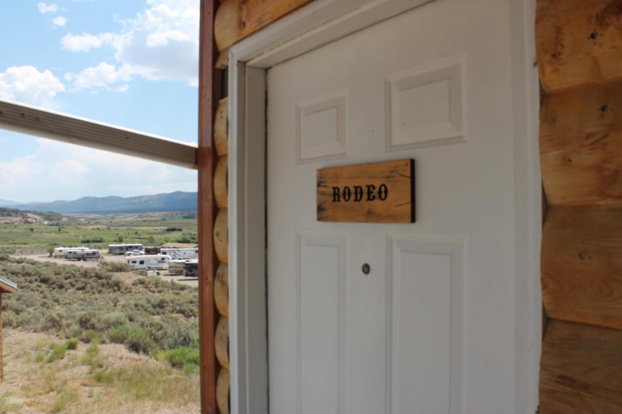 The Riverside Ranch Motel And Rv Park Southern Utah Hatch Bagian luar foto