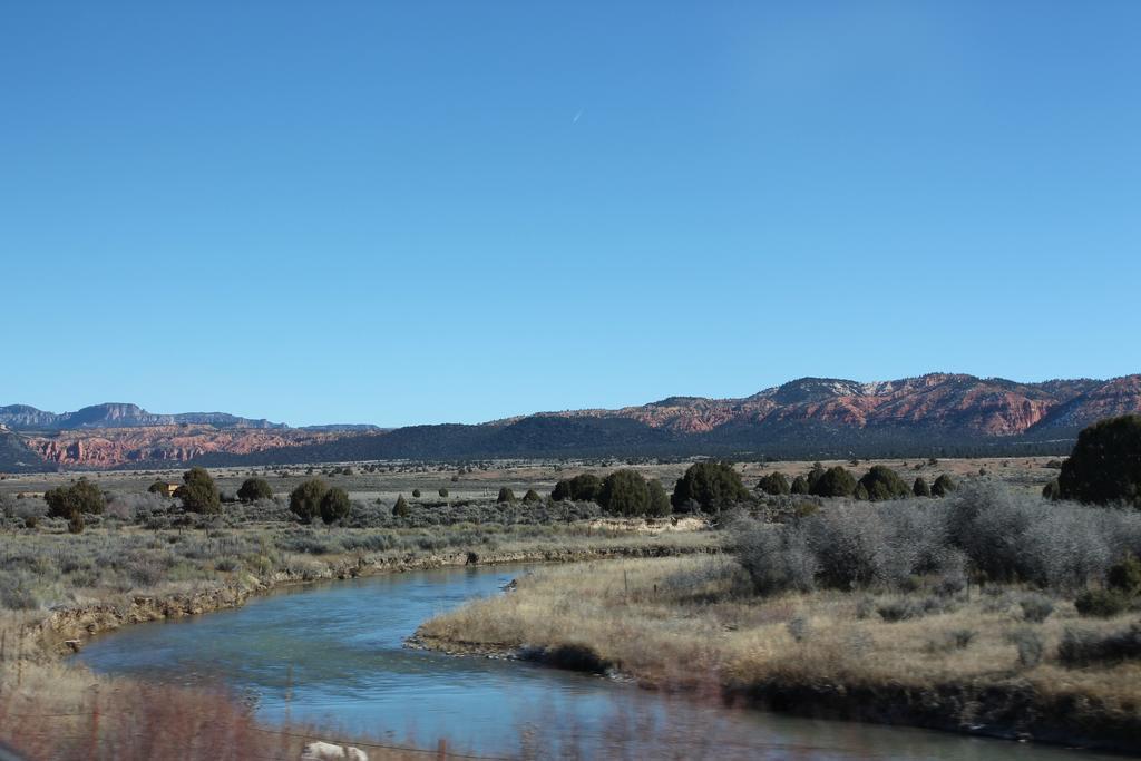 The Riverside Ranch Motel And Rv Park Southern Utah Hatch Bagian luar foto